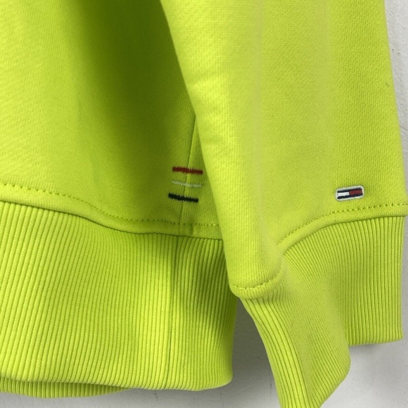 Tommy Jeans Men's Lucca Logo Sweatshirt Neo Lime - Picture 3 of 9